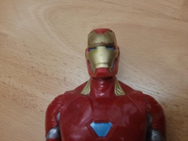 Hasbro Marvel Avengers Figur - Iron Man   30cm - 1